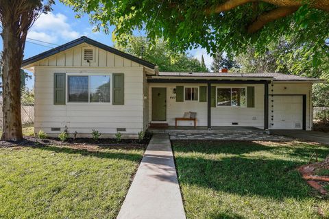 Photo of 440 E Street, Tehama, CA 96090 (MLS # 26-2004)