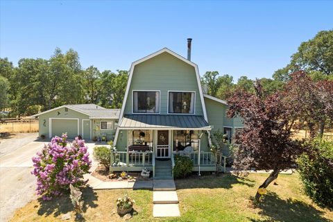 Photo of 21759 Papoose Drive, Palo Cedro, CA 96073 (MLS # 25-3077) Photo of 21759 Papoose Drive, Palo Cedro, CA 96073 (MLS # 25-3077)