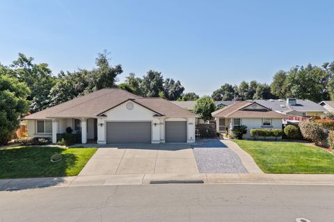 Photo of 1613 Galaxy Way, Redding, CA 96002 (MLS # 26-2191)