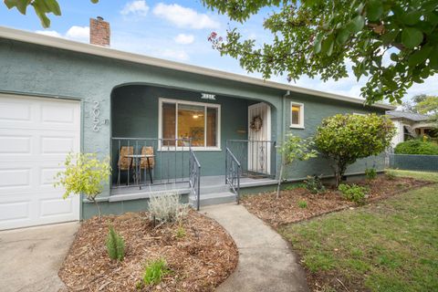 Photo of 2056 Canal Drive, Redding, CA 96001 (MLS # 25-4461)