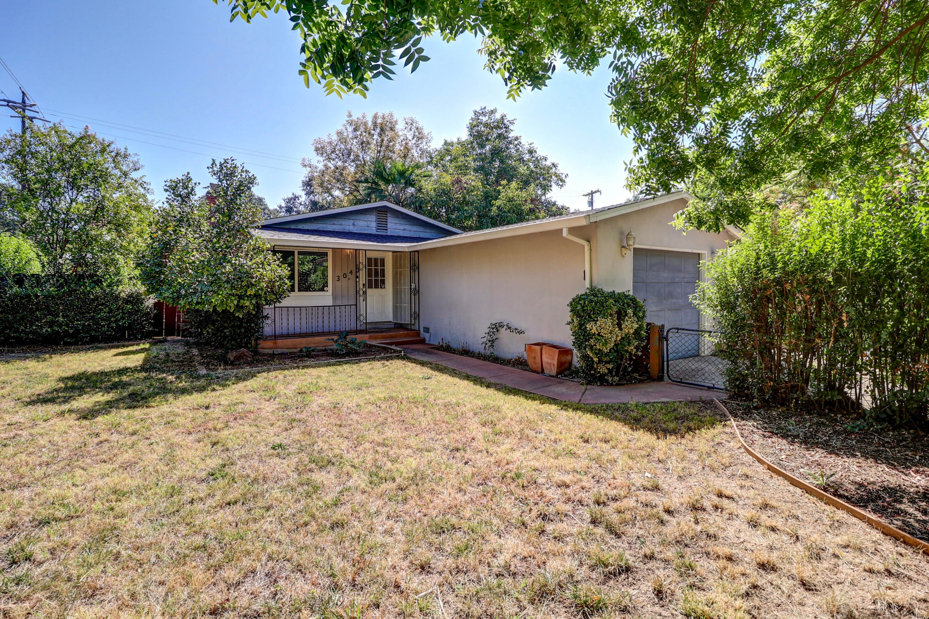 3040 Sharon Avenue