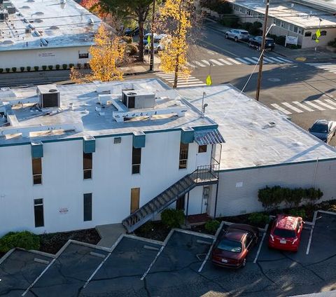 Photo of 1950 Court Street #Suite D, Redding, CA 96001 (MLS # 25-455)