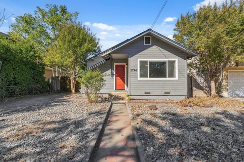 Photo of 2720 Leland Avenue, Redding, CA 96001 (MLS # 26-6443)