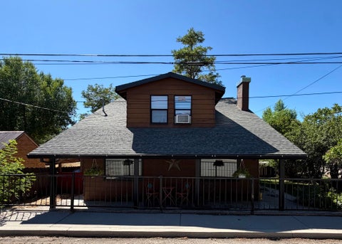 Photo of 570 Lowry Street, Susanville, CA 96130 (MLS # 26-4943)