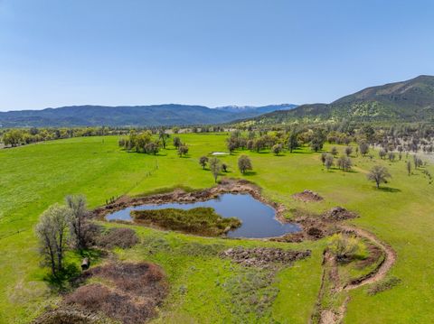 Photo of 359 Co Rd 306, Elk Creek, CA 95939 (MLS # 25-4101)