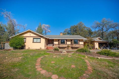 Photo of 13160 Bear Mountain Road, Redding, CA 96003 (MLS # 26-39)