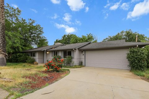 Photo of 2410 Starlight Blvd, Redding, CA 96001 (MLS # 26-1450)