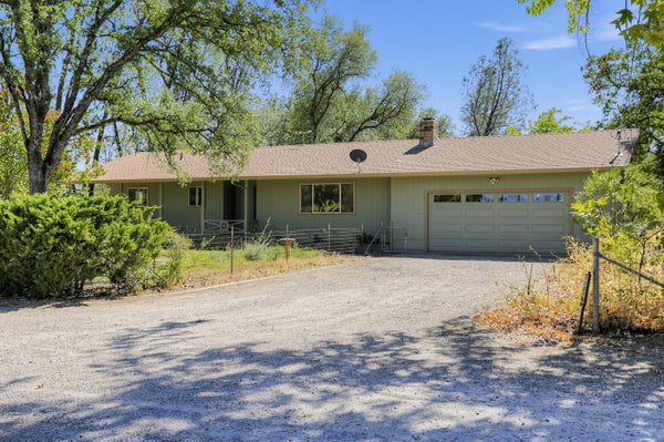 11518 E STILLWATER WAY, REDDING, CA 96003 - Image 36fa091b497c81424082c8a8521a86b1/2373761966