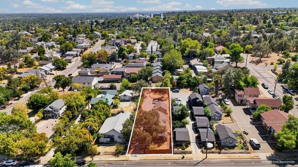 2145 PLACER ST, REDDING, CA 96001 - Image 37ac39e3f0e1e7dbbd4449d20bc91a2d/670928425
