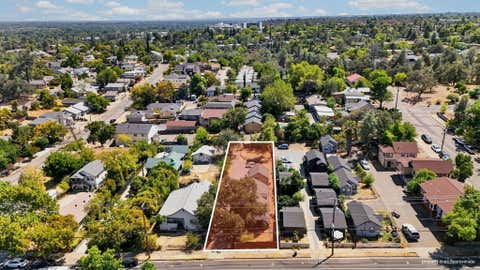 Photo of 2145 Placer Street, Redding, CA 96001 (MLS # 26-3894)