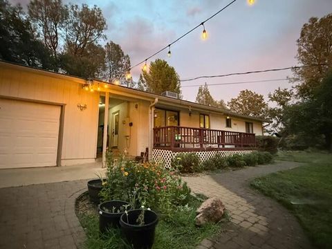 Photo of 12173 Kawliga Lane, Bella Vista, CA 96008 (MLS # 26-1563)