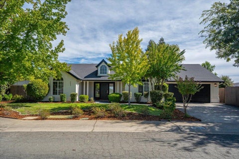 Photo of 3635 Sunglow Drive, Redding, CA 96001 (MLS # 26-4849)