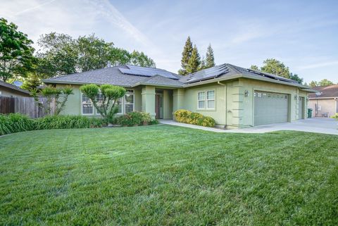 Photo of 3473 Nathan Drive, Anderson, CA 96007 (MLS # 26-1609)