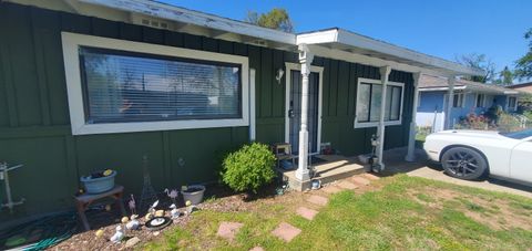 Photo of 19368 Lucille Street, Anderson, CA 96007 (MLS # 25-4500)