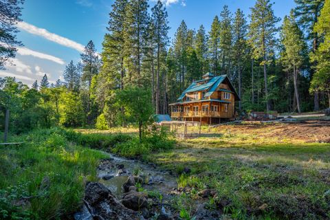 Photo of 7704 Eastmoore Road, Shingletown, CA 96088 (MLS # 25-5165)