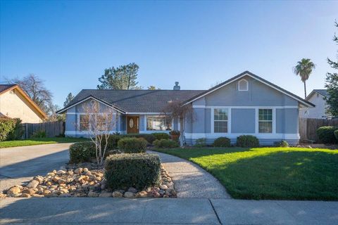 Photo of 2995 Howard Drive, Redding, CA 96001 (MLS # 25-4151)