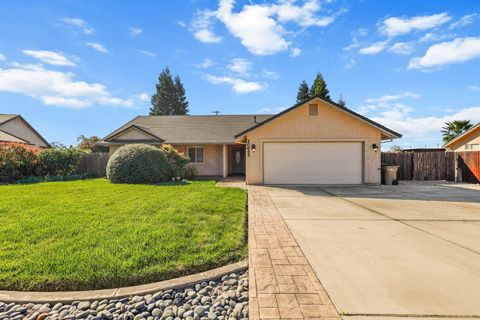 Photo of 20665 Collin Court, Cottonwood, CA 96022 (MLS # 26-1353)