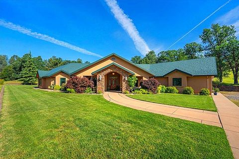 Photo of 19255 Eighmy Road, Cottonwood, CA 96022 (MLS # 26-1816)