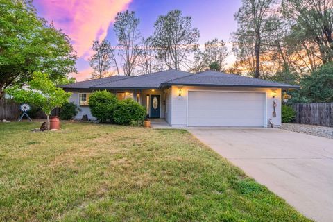 Photo of 4378 Nightbird Way, Redding, CA 96001 (MLS # 26-2194)