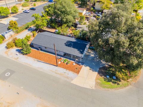 Photo of 1625 Locust Avenue, Shasta Lake, CA 96019 (MLS # 26-1865)