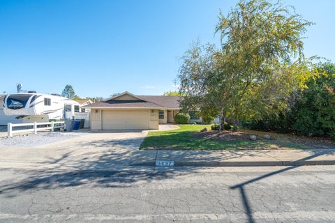 Photo of 3697 Wolverine Drive, Redding, CA 96001 (MLS # 26-5822)
