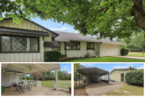 Photo of 19480 Plateau Drive, Cottonwood, CA 96022 (MLS # 26-2586)