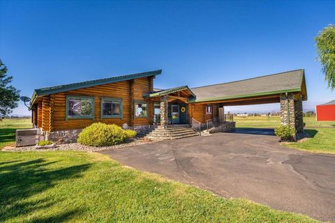 Photo of 4208 Balls Ferry Road, Cottonwood, CA 96022 (MLS # 26-1140)