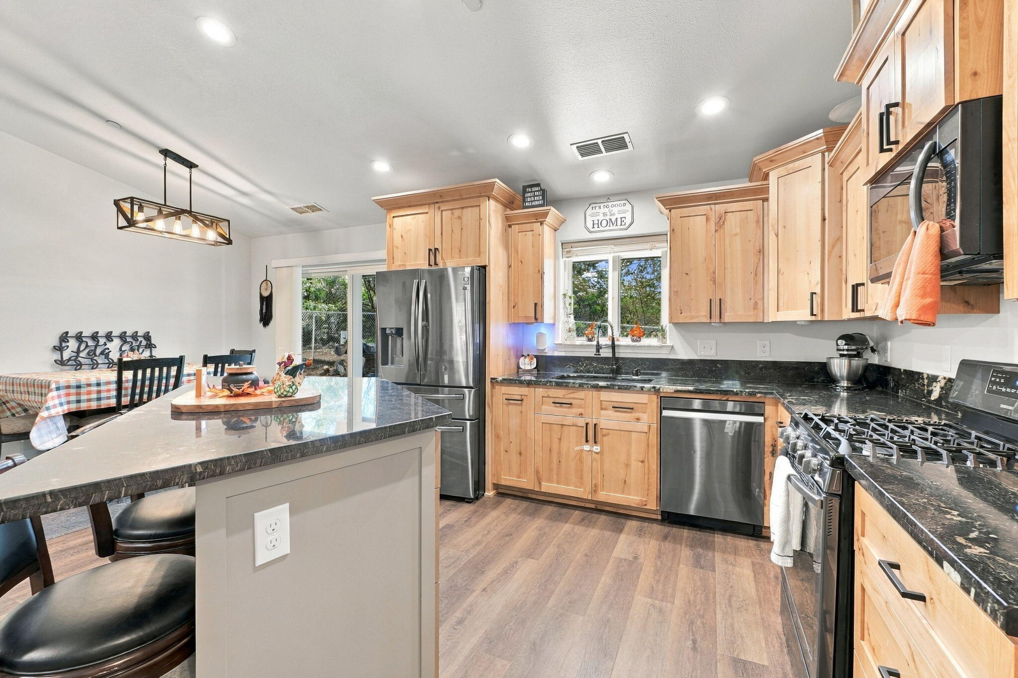 29595 California 44