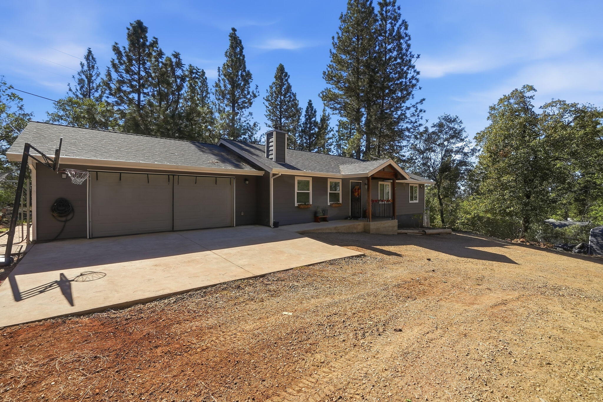 29595 California 44