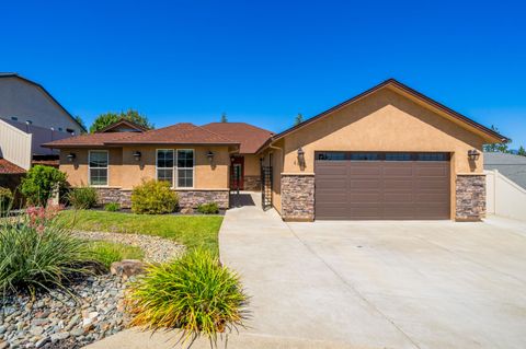 Photo of 4461 Risstay Way, Shasta Lake, CA 96019 (MLS # 25-1109)