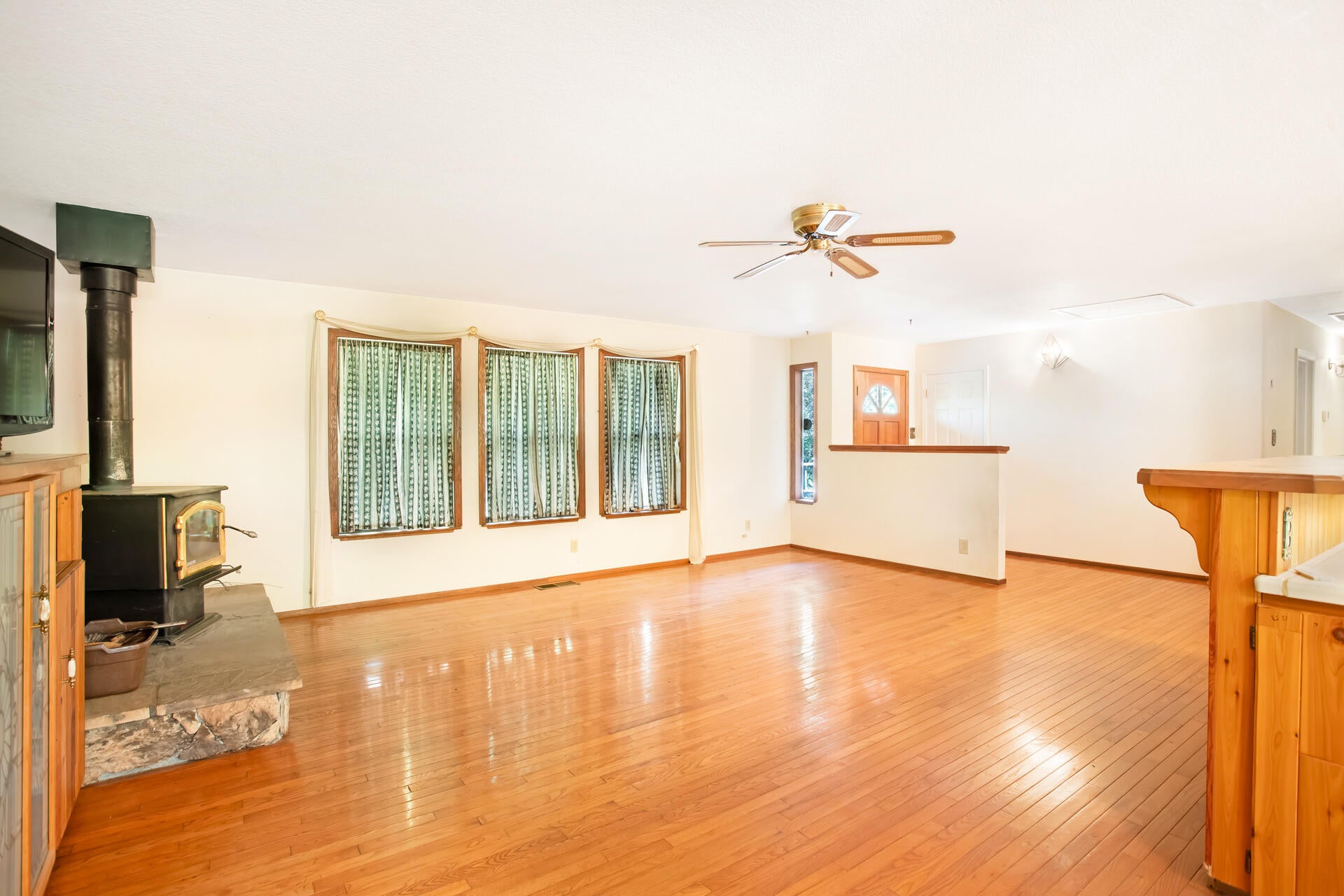 14311 Indian Acres Trail