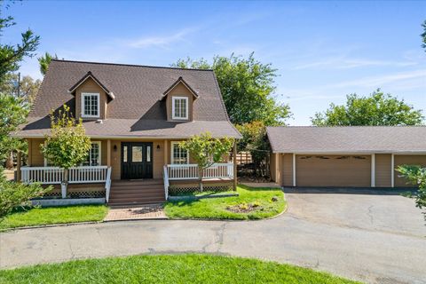 Photo of 23523 Millville Way, Millville, CA 96062 (MLS # 25-4329)