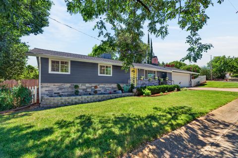 Photo of 1439 Harpole Road, Redding, CA 96002 (MLS # 26-2862)