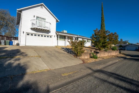 Photo of 3700 McHale Street, Redding, CA 96001 (MLS # 26-6164)