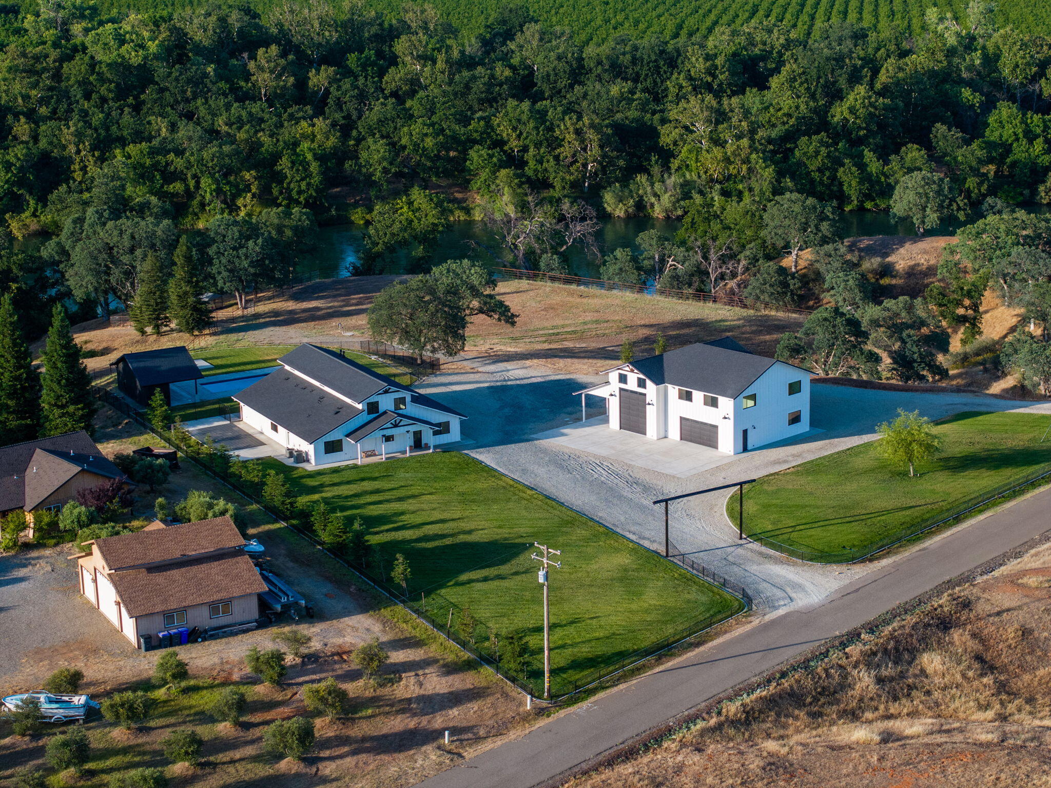 22200 Salmon Pl, Red Bluff, CA, 96080, USA, 4 Bedrooms Bedrooms, ,5 BathroomsBathrooms,Residential,Active,22200 Salmon Pl,26-2756