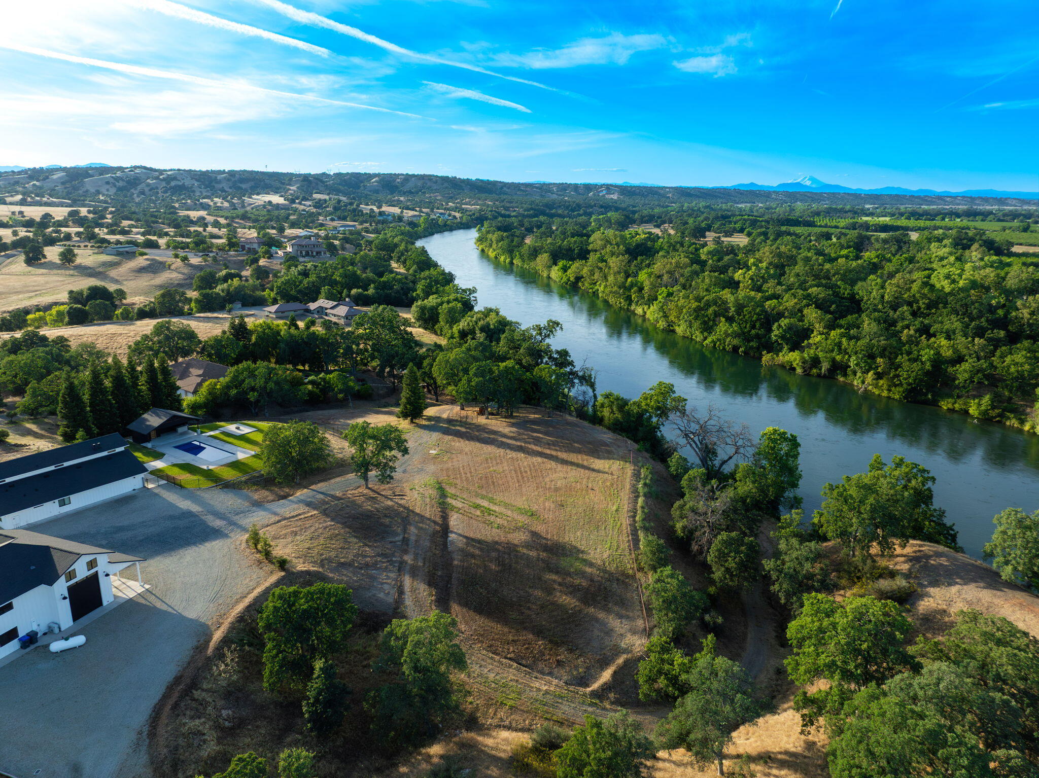 22200 Salmon Pl, Red Bluff, CA, 96080, USA, 4 Bedrooms Bedrooms, ,5 BathroomsBathrooms,Residential,Active,22200 Salmon Pl,26-2756