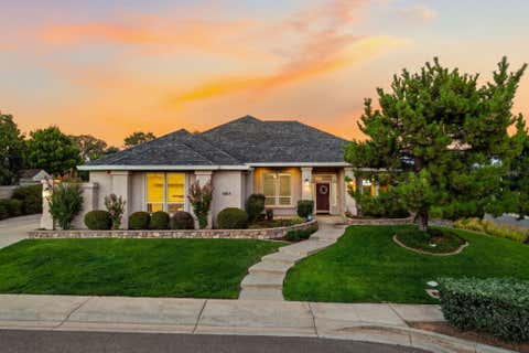 Photo of 3685 Wimbledon Drive, Redding, CA 96002 (MLS # 26-3728)