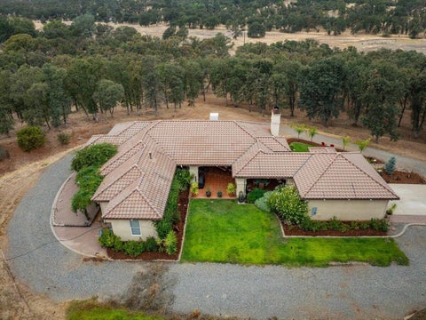 Photo of 18371 Basler Road, Cottonwood, CA 96022 (MLS # 26-4635)