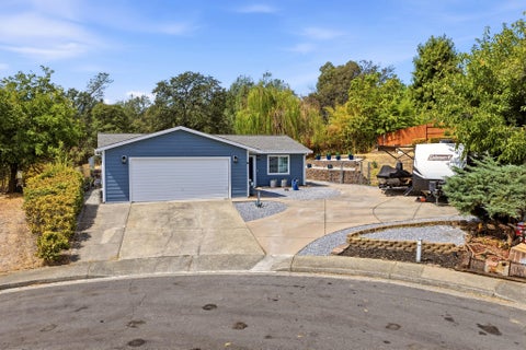 Photo of 1045 Jaxon Way, Redding, CA 96003 (MLS # 26-4395)
