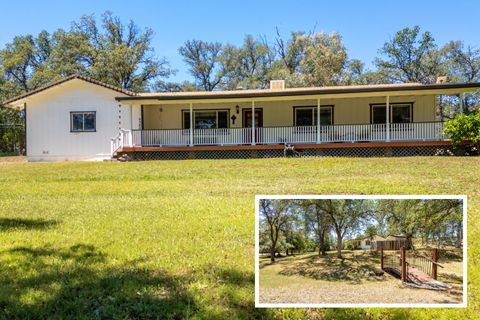 Photo of 9380 Placer Road, Redding, CA 96001 (MLS # 26-2665)