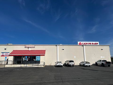 Photo of 2627 Bechelli Lane, Redding, CA 96002 (MLS # 25-4859)