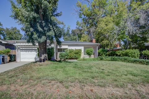 Photo of 780 Lincoln Street, Redding, CA 96001 (MLS # 25-4256)