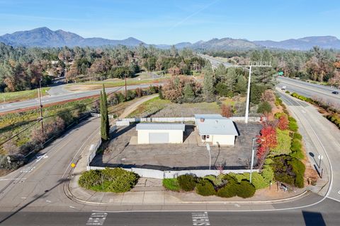 Photo of 2711 Cascade Boulevard, Shasta Lake, CA 96019 (MLS # 25-5266)