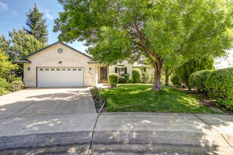Photo of 5878 Diamond Ridge Drive, Redding, CA 96003 (MLS # 26-1946)