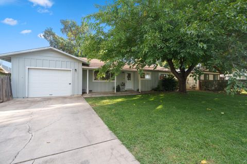 Photo of 20481 Womack Road, Red Bluff, CA 96080 (MLS # 25-4532)