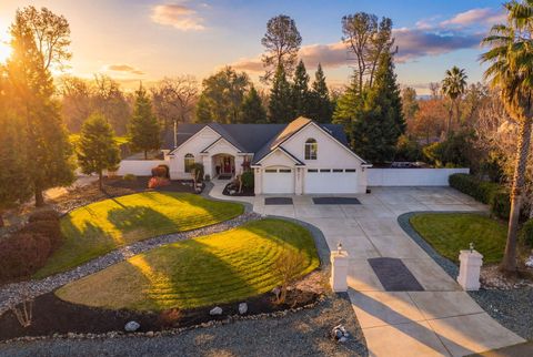 Photo of 9281 Chaps Lane, Palo Cedro, CA 96073 (MLS # 26-490)