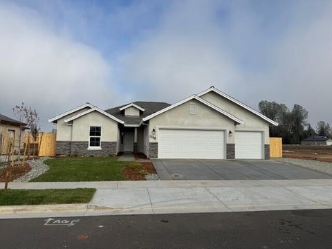 Photo of 3258 Lower Lane, Redding, CA 96002 (MLS # 25-1134)