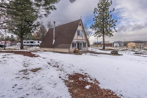 Photo of 687995 Redwood Way, Susanville, CA 96130 (MLS # 26-5372)