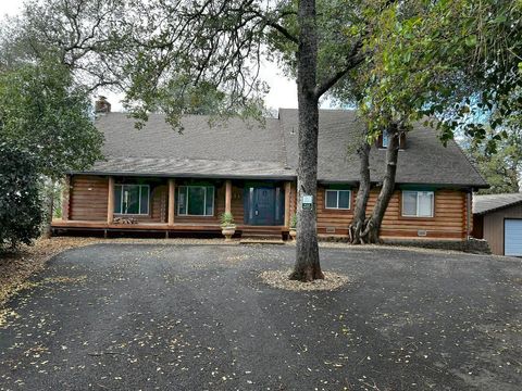 Photo of 13606 Jeep Trail, Redding, CA 96003 (MLS # 25-5125)