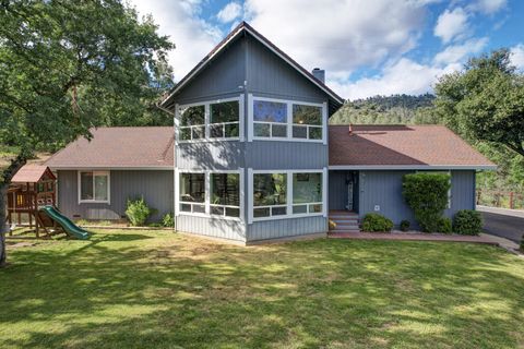 Photo of 7300 Placer Road, Redding, CA 96001 (MLS # 26-1853)